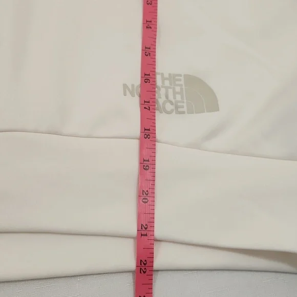 North Face Crop Horizon Performance Crew Sweatshirt. Gardenia White. Size M - Picture 10 of 11